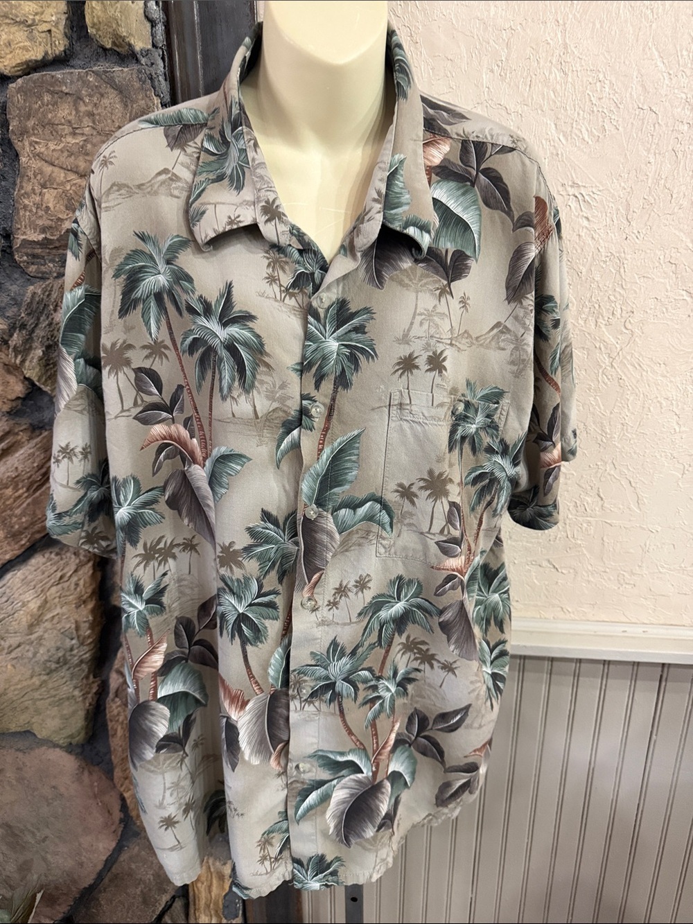 croft & barrow Gray Palm Print Short-Sleeve Button-Up